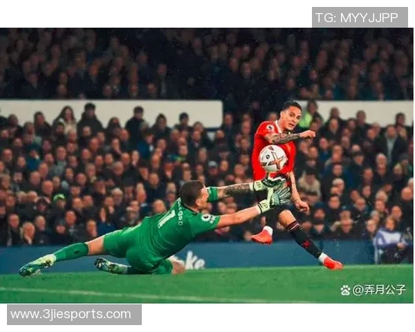 日本足球明星事件引发的国际挑衅与舆论风波解析