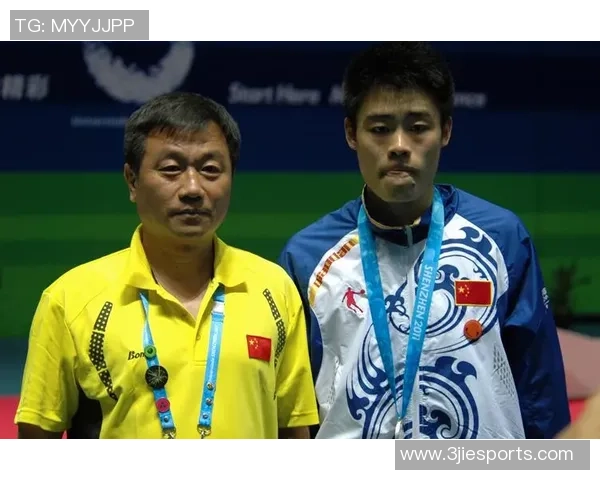 成都与深圳羽毛球队赛后复盘团队协作的成功与挑战分析